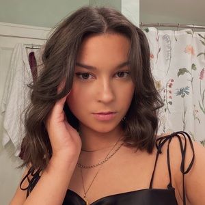 Meet your Posher, Ilinca